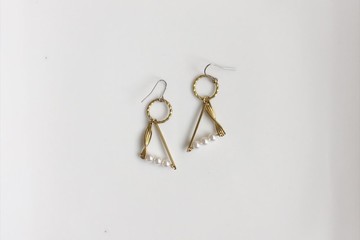 追憶似水年華 黃銅珍珠造型耳環