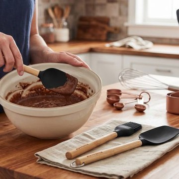 《KitchenAid》美國 不沾鍋竹柄矽膠烘焙用具3件(墨黑) | 攪拌刮刀 奶油刮刀 抹刀 料理刷 烤肉刷 矽膠匙