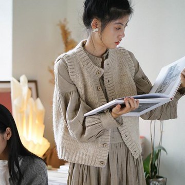 法式復古新款針織馬甲背心春秋開衫外套疊穿軟糯馬海毛慵懶毛衣女