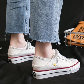 2025新款秋季厚底帆布鞋女半拖內增高松糕菊花兩穿小雛菊踩腳白鞋