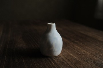 曲登尼瑪・冰川・窄口花瓶