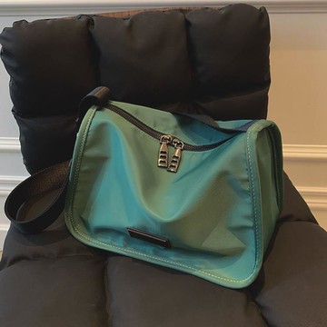 帆布包 網紅輕便小包包女新款潮簡約大容量休閒包小眾單肩帆布斜挎包