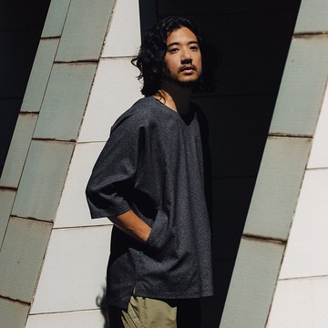 口袋六分袖上衣