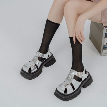 QUEENSHOP_ S 女裝 正韓 質感素面透膚半筒襪 五色售 現+預 【07110543】