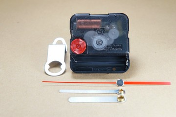 永鎮 靜音時鐘機芯/指針-內徑14.5公分以上時鐘用【全壘打跨店最高20%點數回饋】