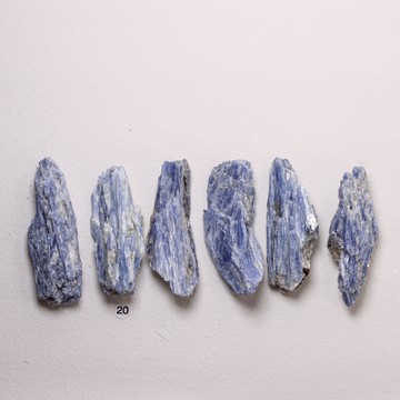 藍色小精靈 |藍晶石原礦  六入組合 切斷負面能量索  水晶療癒 水晶排列 動物溝通課使用 3CT24-20