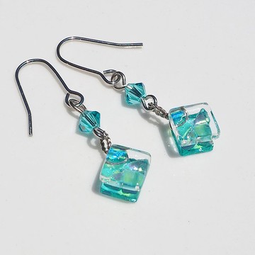 三月生日石玻璃（海藍寶石）耳針/耳夾【長度可選】【金屬配件可選】【定制】