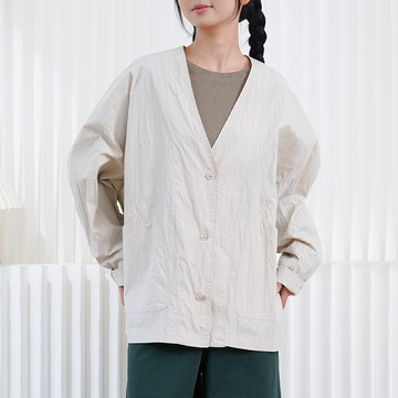 純色V領寬鬆口袋上衣 薄外套122164C