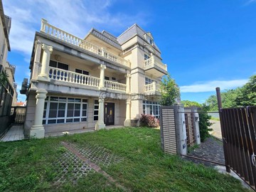 專任【上青城】頭份四季山莊獨棟前庭美墅｜苗栗縣頭份市花園東路