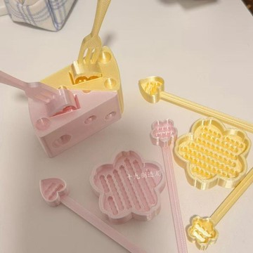 💕爆款優選🔥愛心奶酪拼豆套裝櫻花立豆盤超萌拼豆工具拼豆勺可愛造型手工工具