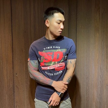 美國百分百【全新真品】 極度乾燥 Superdry T恤 上衣 T-shirt 短袖 復古LOGO 短T 紫色 AL42