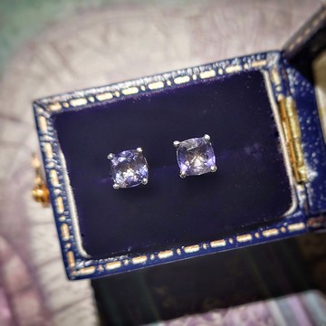 枕形堇青石電鍍18K白金純銀耳環