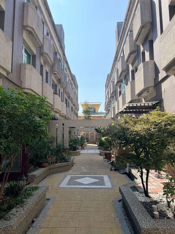 十期震後葳格學區雙車精美別墅~專簽｜台中市北屯區軍榮街