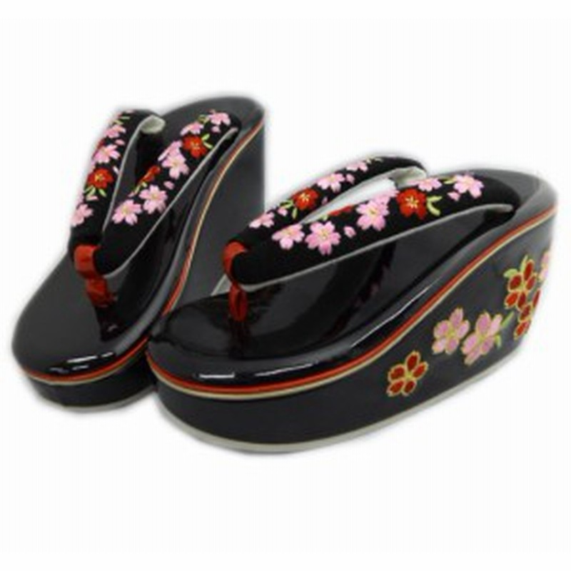 草履 ぞうり 厚底ヒール こっぽり風 黒台小桜刺繍鼻緒黒 フリー 振袖 成人式 卒業式 袴 着物 舞妓さん 通販 Lineポイント最大1 0 Get Lineショッピング