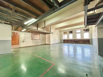 有影片《有碼頭貨梯》工業區貨梯1噸24H管理有車位｜新北市新莊區五權二路