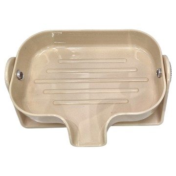 時尚簡約風傾斜瀝水肥皂盒 塑膠(PET)材質 13.5 x 8.5 x 5 公分  奶油白  1個