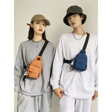 旅游運動胸包潮女輕便斜挎手機小包2025新款男款小眾設計感包包夏