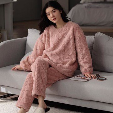 網紅法蘭絨秋冬季加厚保暖女睡衣