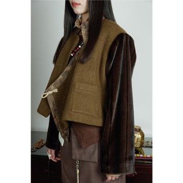 DOT 67 限量 新中式軍綠色拼接棕色毛毛袖子藏式民族風短款厚外套