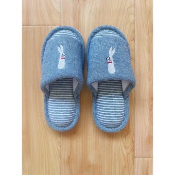 日式可愛卡通兔子室內情侶夏天軟底防滑防水兒童居家涼拖鞋男女士