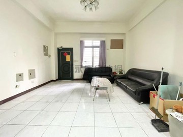 大里成功派出所旁六大房大面寬透天｜台中市大里區成功路