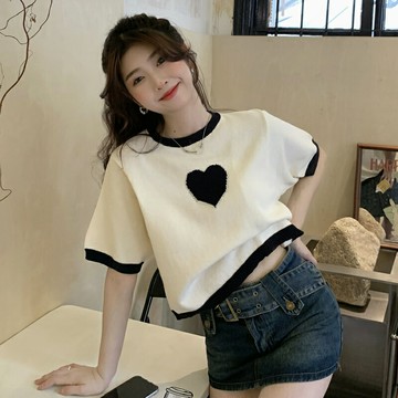 設計感撞色愛心正肩T恤女夏季2022新款甜辣短款寬松針織短袖上衣
