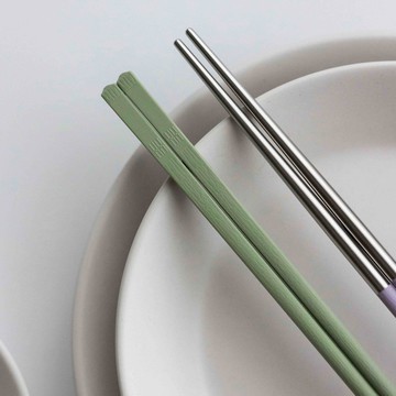 健康於筷 台灣製 不鏽鋼筷一雙入 酪梨綠 (長款24.2cm)
