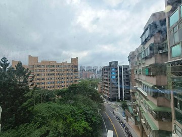 三房平車+空間好規劃+採光明亮+直通淡江大橋｜新北市淡水區新民街一段