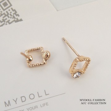 鋼針‧凡賽斯‧水鑽方形造型耳環【4003】