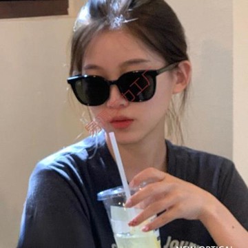 新網紅防曬墨鏡女2025新款高級感方圓臉太陽鏡防紫外線近視眼鏡男