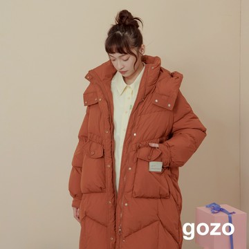 【gozo】➤抽繩造型連帽長版羽絨外套(深桔/黑色_F) | 女裝 連帽 保暖