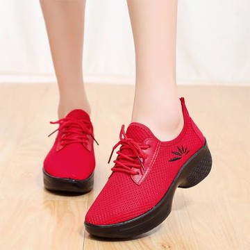 舞蹈鞋女廣場舞鞋跳舞鞋軟底老北京布鞋媽媽鞋加絨運動鞋秋冬女鞋