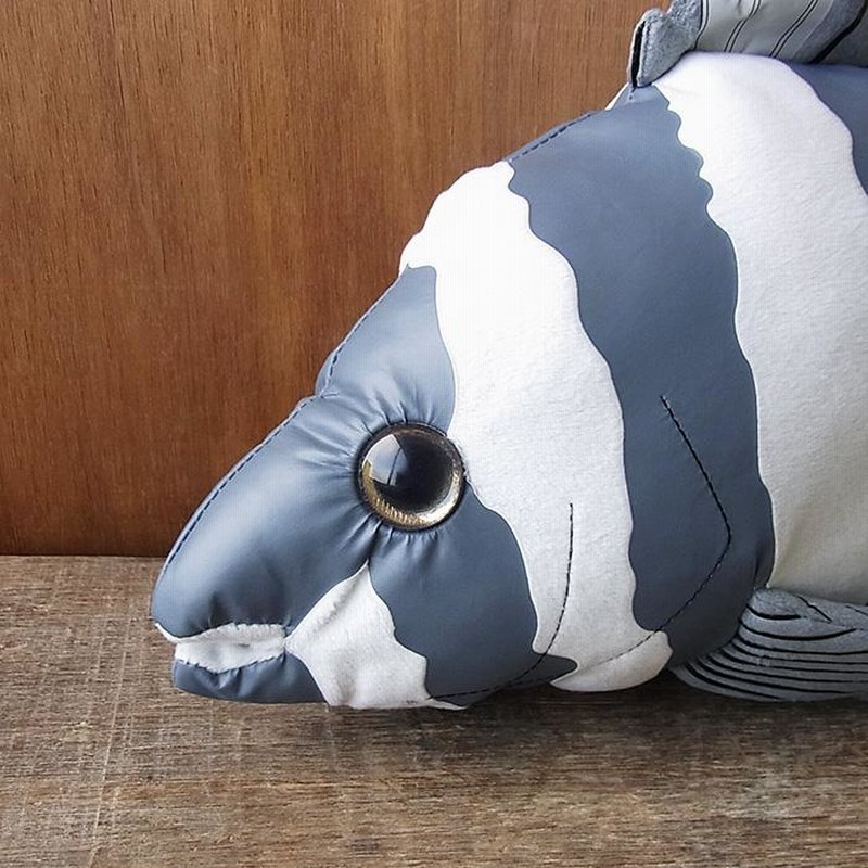 TST 釣り人 イシダイ ぬいぐるみ】魚 さかな リアル 本物
