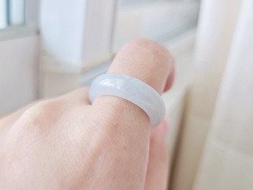 【親翠】天然翡翠 正冰 ||莫西沙|| 寬版厚實膠潤手指鐲14號戒圈