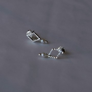 Gracie 淡水珍珠耳環/ 925純銀/ 耳針/ 日常,簡約,細緻,禮物