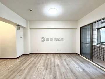 熊貓天下｜青海家樂福｜三房+B1平車｜台中市西屯區西屯路二段