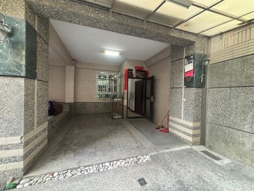 鳳山「映美墅」鬧中取靜正四樓透天美屋｜高雄市鳳山區公園一街