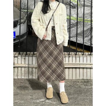 大碼微胖mm毛呢格紋半身裙女春秋新款高腰顯瘦A字包臀開叉長裙子