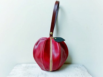 JAPAN 油蠟皮革 蘋果小包 pomme 深紅色 光澤紅