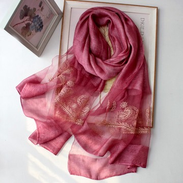 絲毛腰果刺繡圍巾春秋款薄披肩女士秋冬季真絲紗巾媽媽款時尚洋氣1入