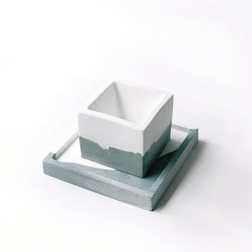 (預購) 莫蘭迪綠系列兩件組 | 小方形雙色漸層水泥盆器+底盤