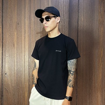 美國百分百【全新真品】SNOW PEAK 短袖 棉質 T恤 休閒 簡約 上衣 logo 短T 黑色 CN81