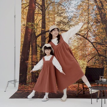 QUEENSHOP_ F 童裝 親子系列 立體紋理洋裝 兩色售 M-XL 現+預 【01086930】