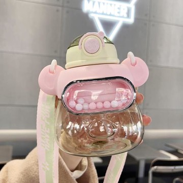 背帶水壺吸管水杯子創意卡通熊大容量喝水學生男女學生斜跨大肚杯