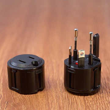 New MA1摩奇客 迷你萬國插座-共兩色 白色