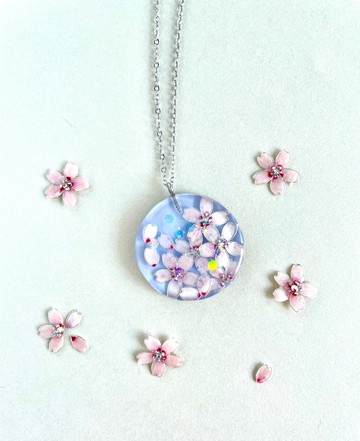 櫻花項鏈 天藍色 彈簧樹脂線 粉藍色