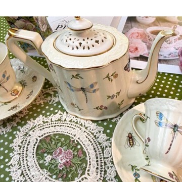 ｛現貨 附發票｝咖啡壺 下午茶 現貨熱銷款 法式復古奶油白咖啡壺 茶壺 高品質陶瓷 歐式  居家生活 家飾