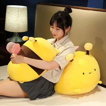 小蜜蜂昆蟲趴姿公仔 毛絨玩偶 抱枕靠枕 生日禮物 情人節禮物 可愛送禮