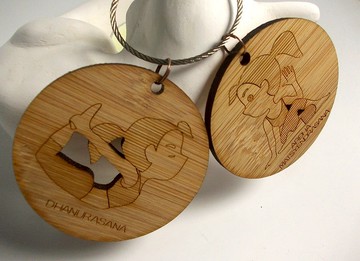 情人節禮物/瑜珈吊飾2個一組-Yoga/交換禮物/聖誕禮物