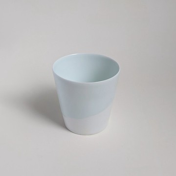 青白釉流線玻璃杯 S